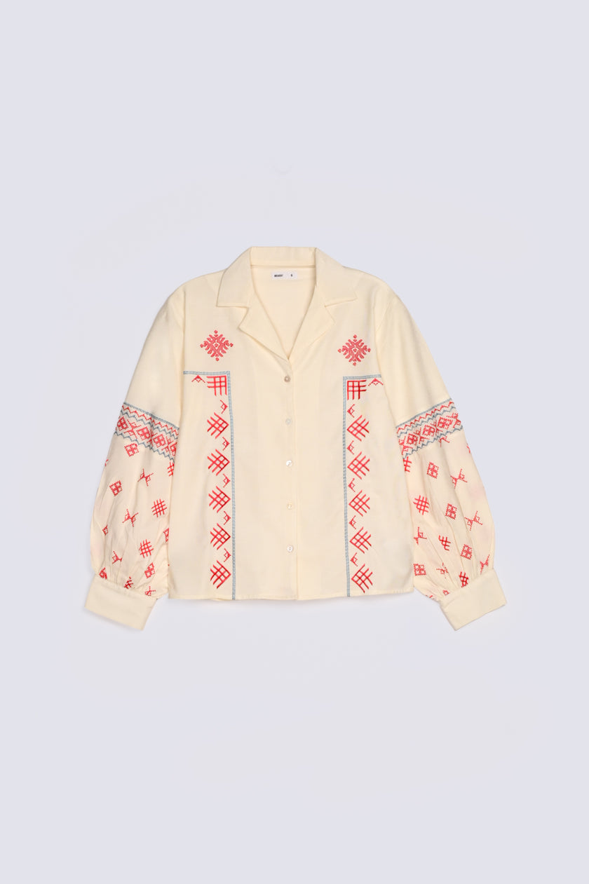 ALL OVER EMBROIDERED TOP