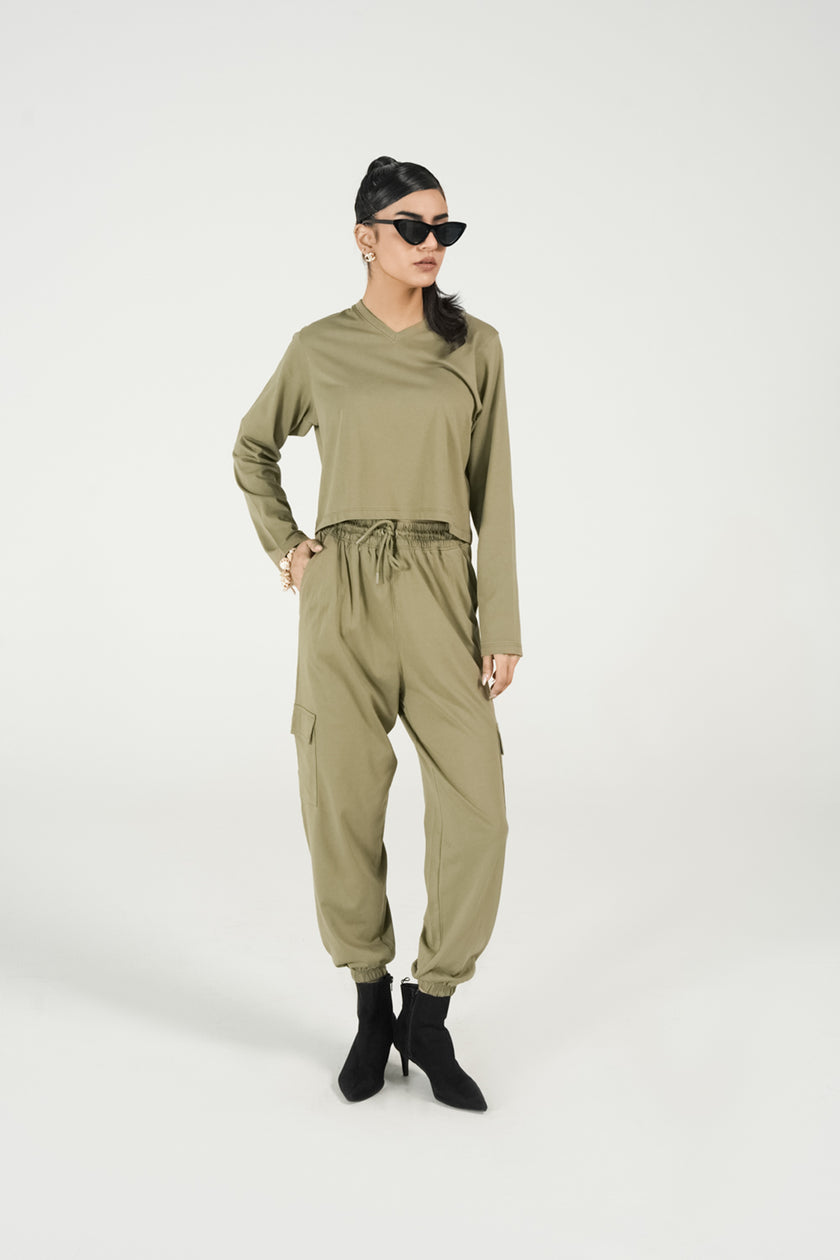 CROPPED FULL SLEEVE T-SHIRT